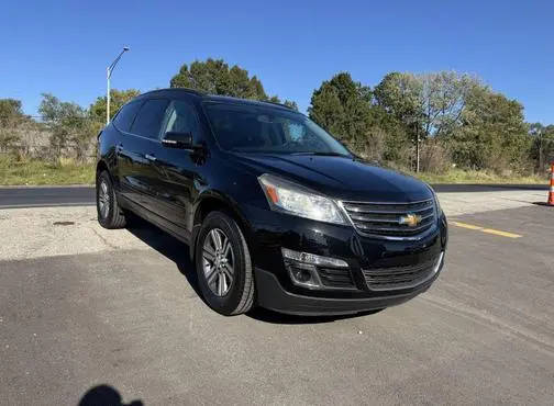 2017 Chevrolet Traverse LT FWD photo
