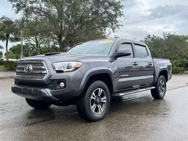 2017 Toyota Tacoma TRD Sport 4WD photo