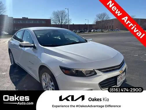 2017 Chevrolet Malibu LT FWD photo