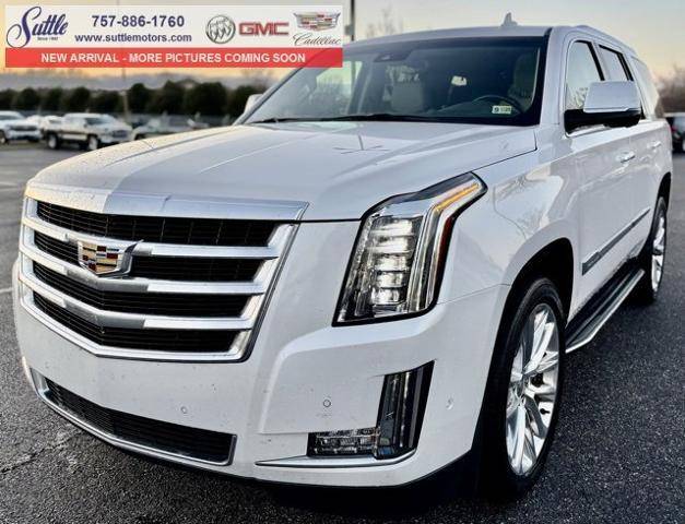 2017 Cadillac Escalade Luxury 4WD photo