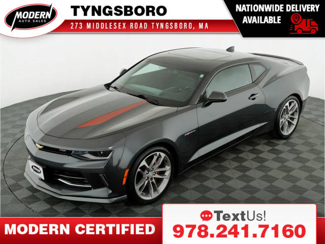 2017 Chevrolet Camaro 2LT RWD photo
