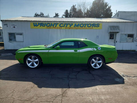 2017 Dodge Challenger R/T Plus RWD photo