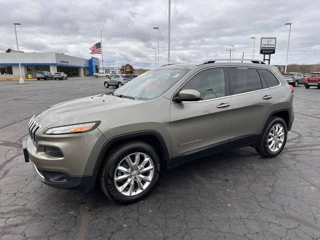 2017 Jeep Cherokee Limited 4WD photo