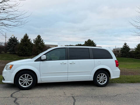 2016 Dodge Grand Caravan SXT FWD photo