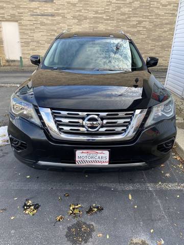 2017 Nissan Pathfinder S FWD photo