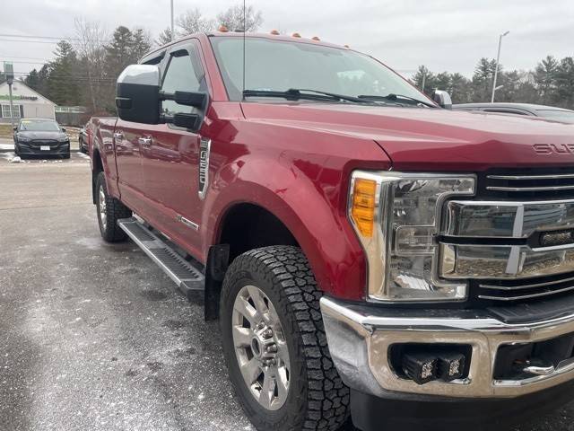 2017 Ford F-250 Super Duty Lariat 4WD photo