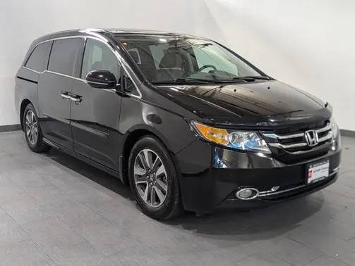 2016 Honda Odyssey Touring Elite FWD photo