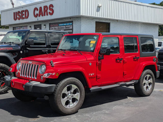 2017 Jeep Wrangler Unlimited Sahara 4WD photo