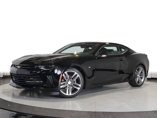 2017 Chevrolet Camaro 2LT RWD photo