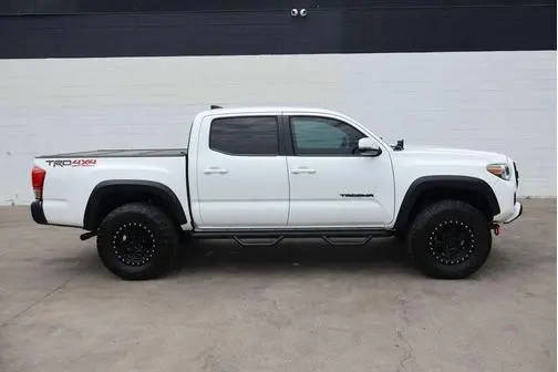 2017 Toyota Tacoma TRD Off Road 4WD photo