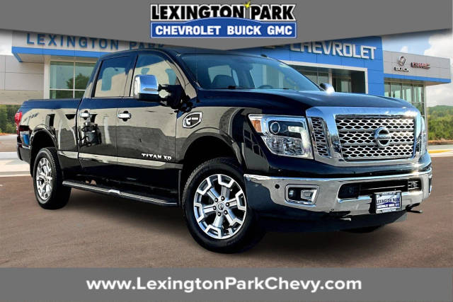 2017 Nissan Titan XD SL 4WD photo