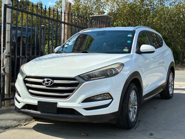 2016 Hyundai Tucson SE AWD photo