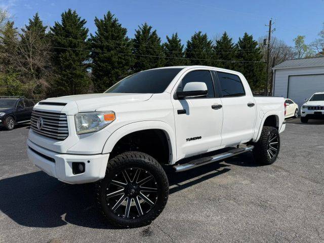 2017 Toyota Tundra Platinum 4WD photo