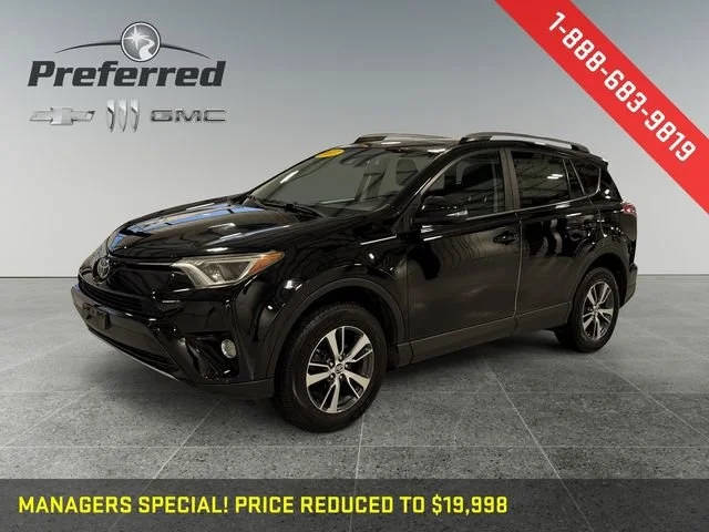 2017 Toyota RAV4 XLE AWD photo