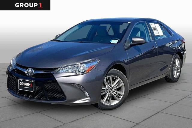 2017 Toyota Camry SE FWD photo