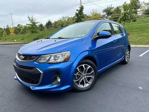 2017 Chevrolet Sonic LT FWD photo