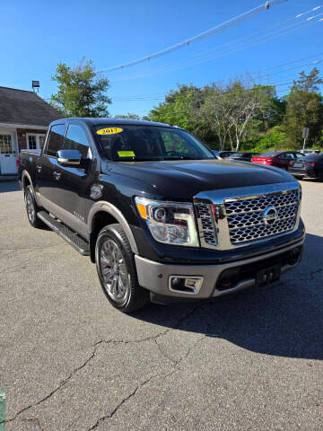 2017 Nissan Titan Platinum Reserve 4WD photo