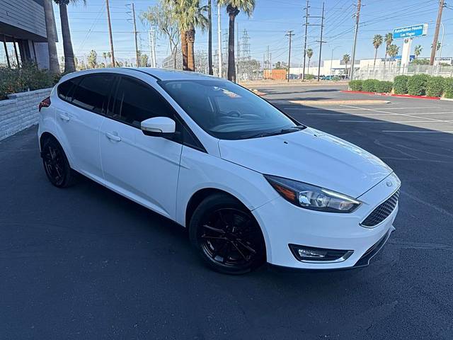 2015 Ford Focus SE FWD photo