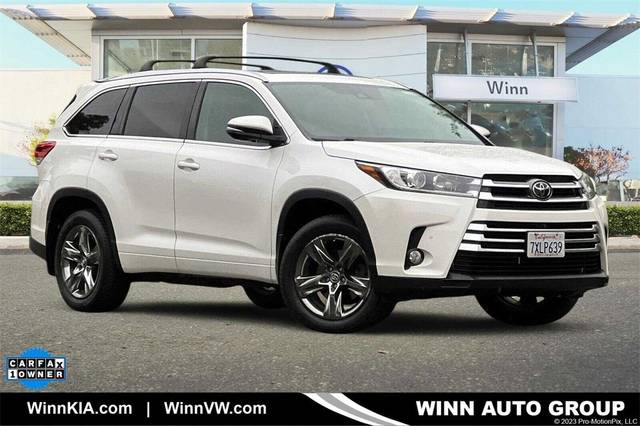 2017 Toyota Highlander Limited Platinum AWD photo