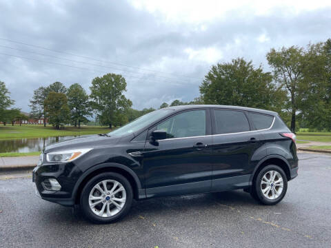 2017 Ford Escape SE FWD photo