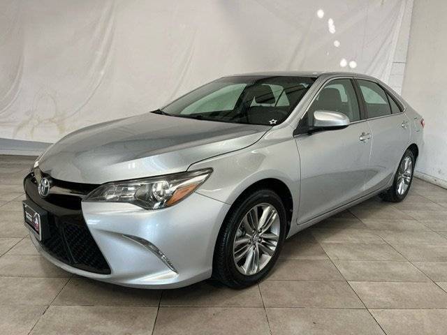 2017 Toyota Camry SE FWD photo