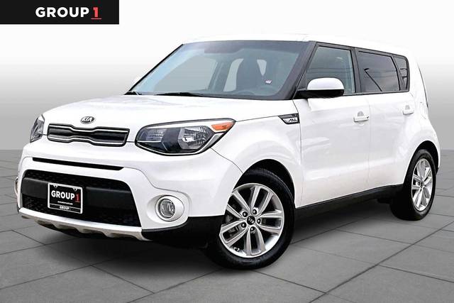 2017 Kia Soul + FWD photo