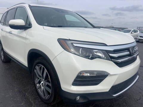 2017 Honda Pilot Elite AWD photo