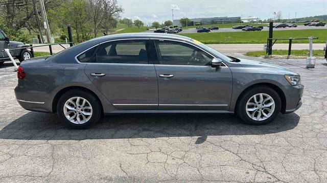 2017 Volkswagen Passat 1.8T S FWD photo