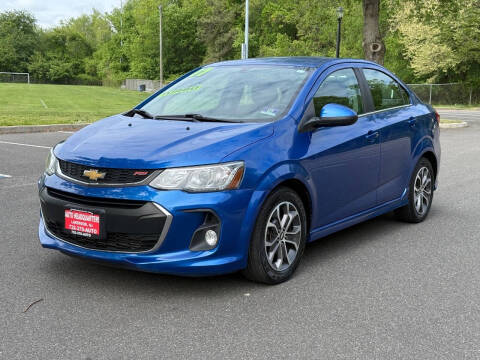 2017 Chevrolet Sonic LT FWD photo