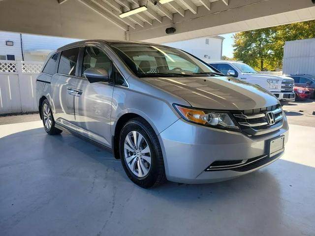 2017 Honda Odyssey SE FWD photo