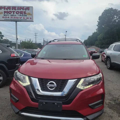 2017 Nissan Rogue SV FWD photo