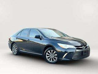 2017 Toyota Camry XLE FWD photo