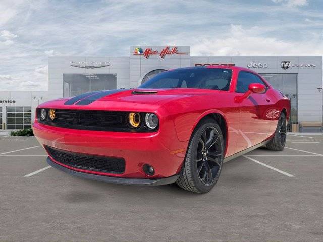 2017 Dodge Challenger SXT Plus RWD photo