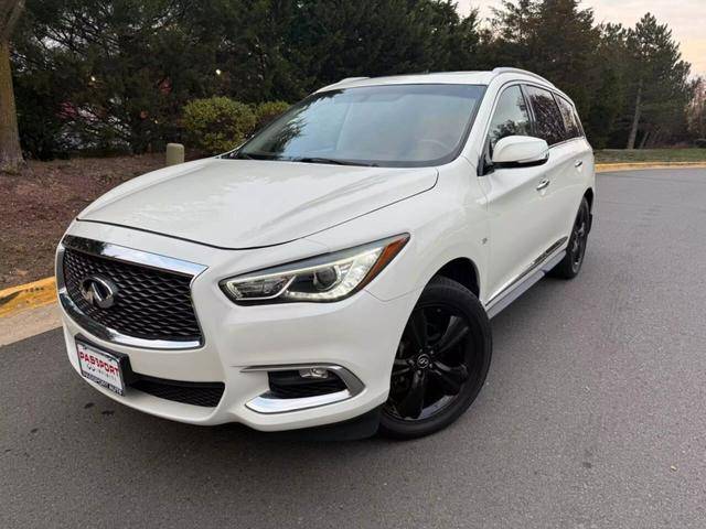 2017 Infiniti QX60  AWD photo