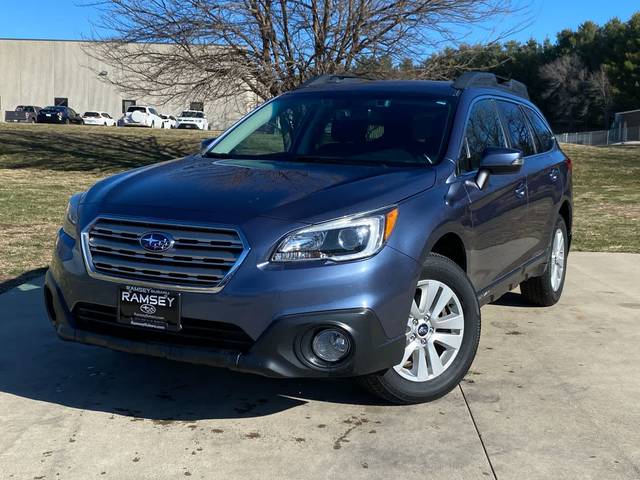 2017 Subaru Outback Premium AWD photo
