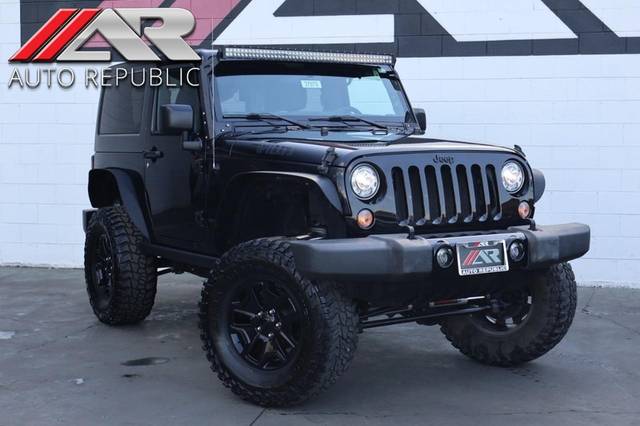 2017 Jeep Wrangler Willys Wheeler 4WD photo