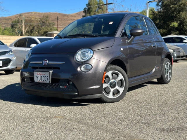 2017 FIAT 500e  FWD photo