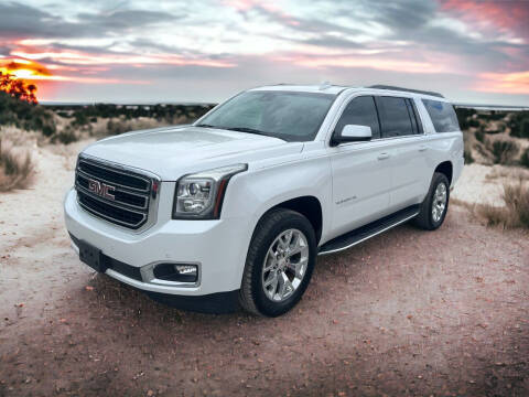 2017 GMC Yukon XL SLT 4WD photo