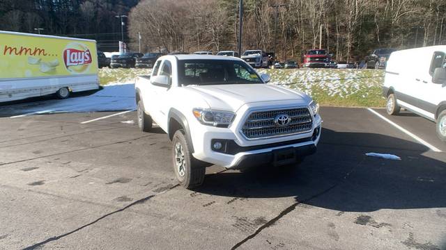 2017 Toyota Tacoma TRD Off Road 4WD photo