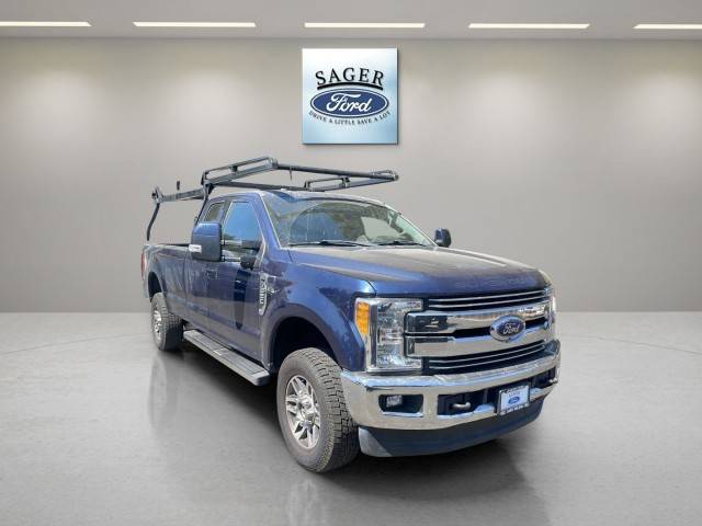 2017 Ford F-250 Super Duty Lariat 4WD photo