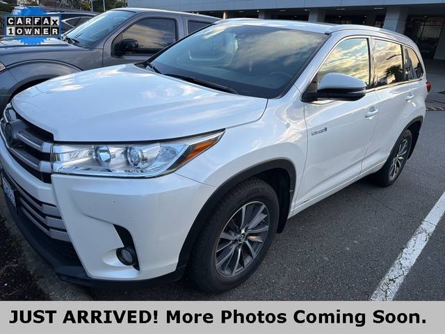 2017 Toyota Highlander Hybrid XLE AWD photo