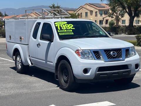 2017 Nissan Frontier SV V6 RWD photo