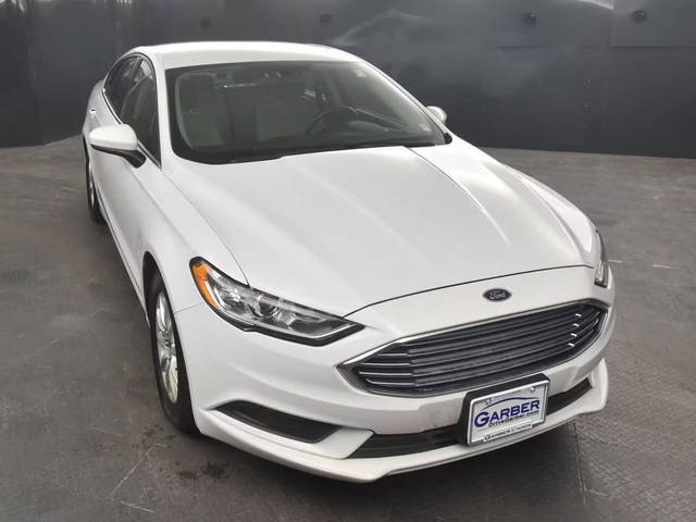2017 Ford Fusion S FWD photo