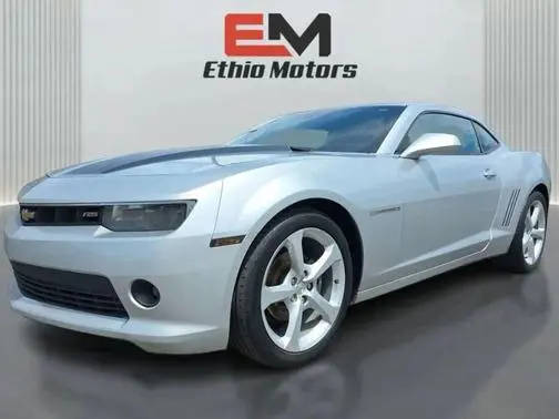 2015 Chevrolet Camaro LT RWD photo