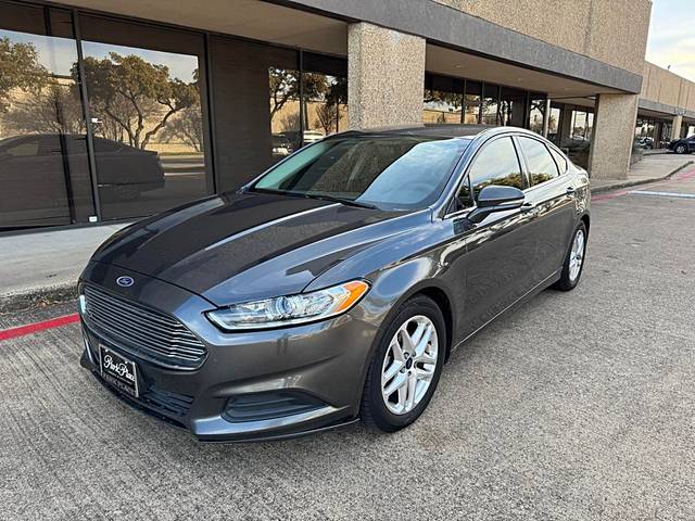 2016 Ford Fusion SE FWD photo