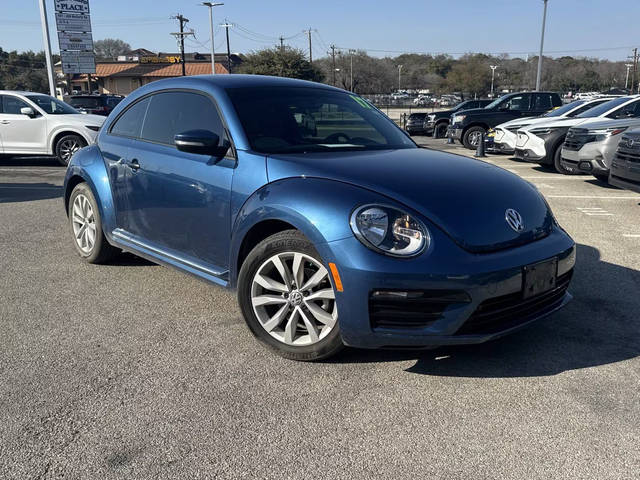 2017 Volkswagen Beetle 1.8T Classic FWD photo