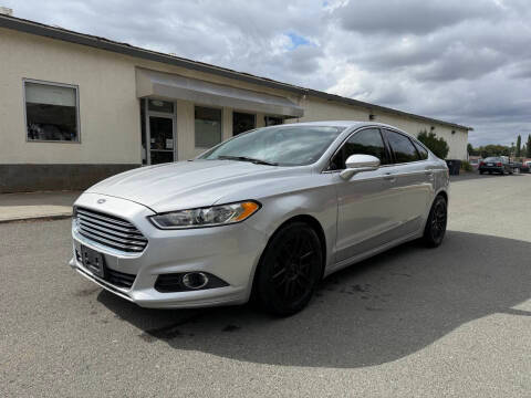 2016 Ford Fusion SE FWD photo