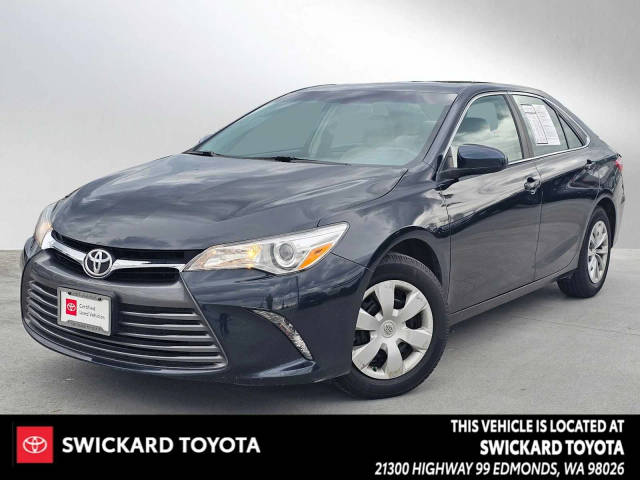 2015 Toyota Camry LE FWD photo