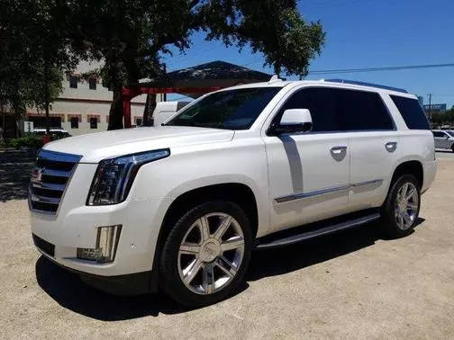 2017 Cadillac Escalade Luxury 4WD photo