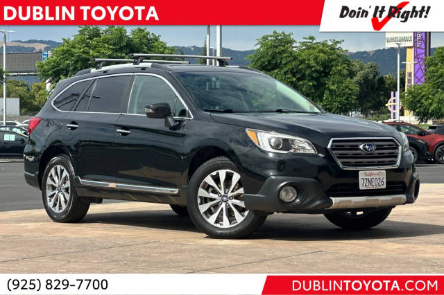 2017 Subaru Outback Touring AWD photo